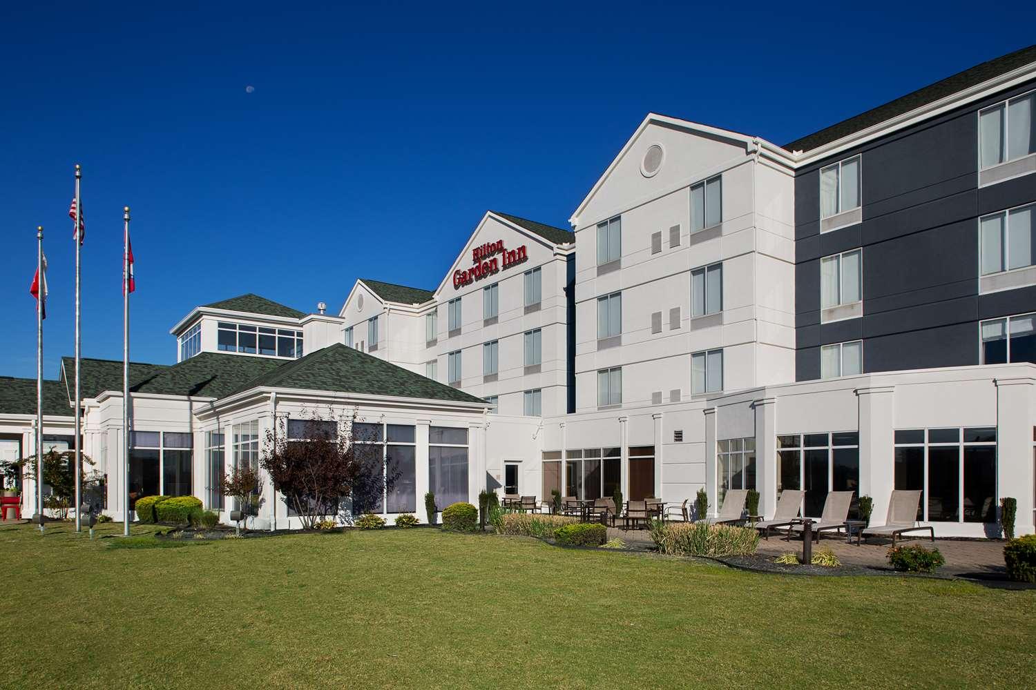 HILTON GARDEN INN JONESBORO — 9