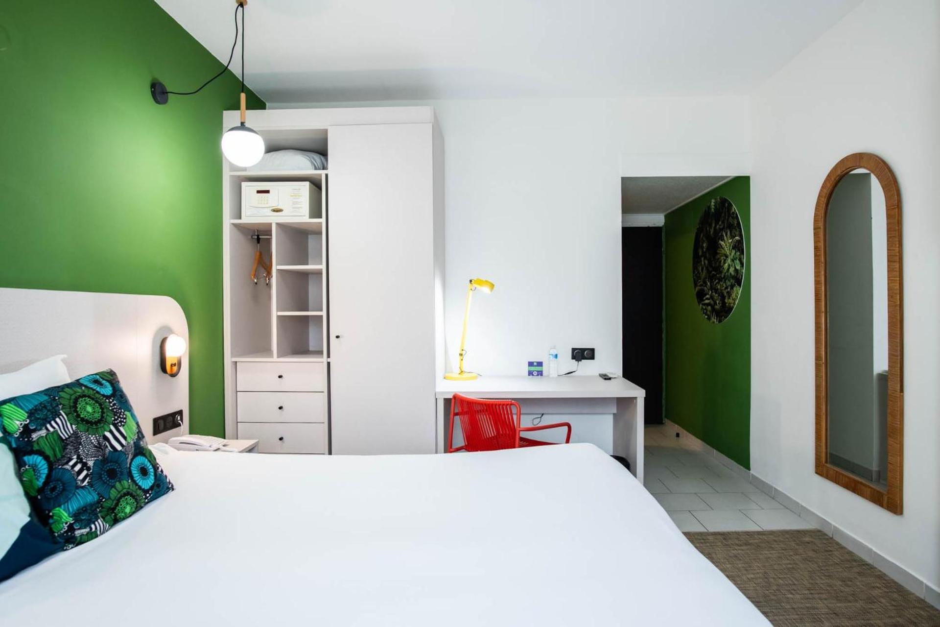 ibis styles cayenne centre amazonia — 6