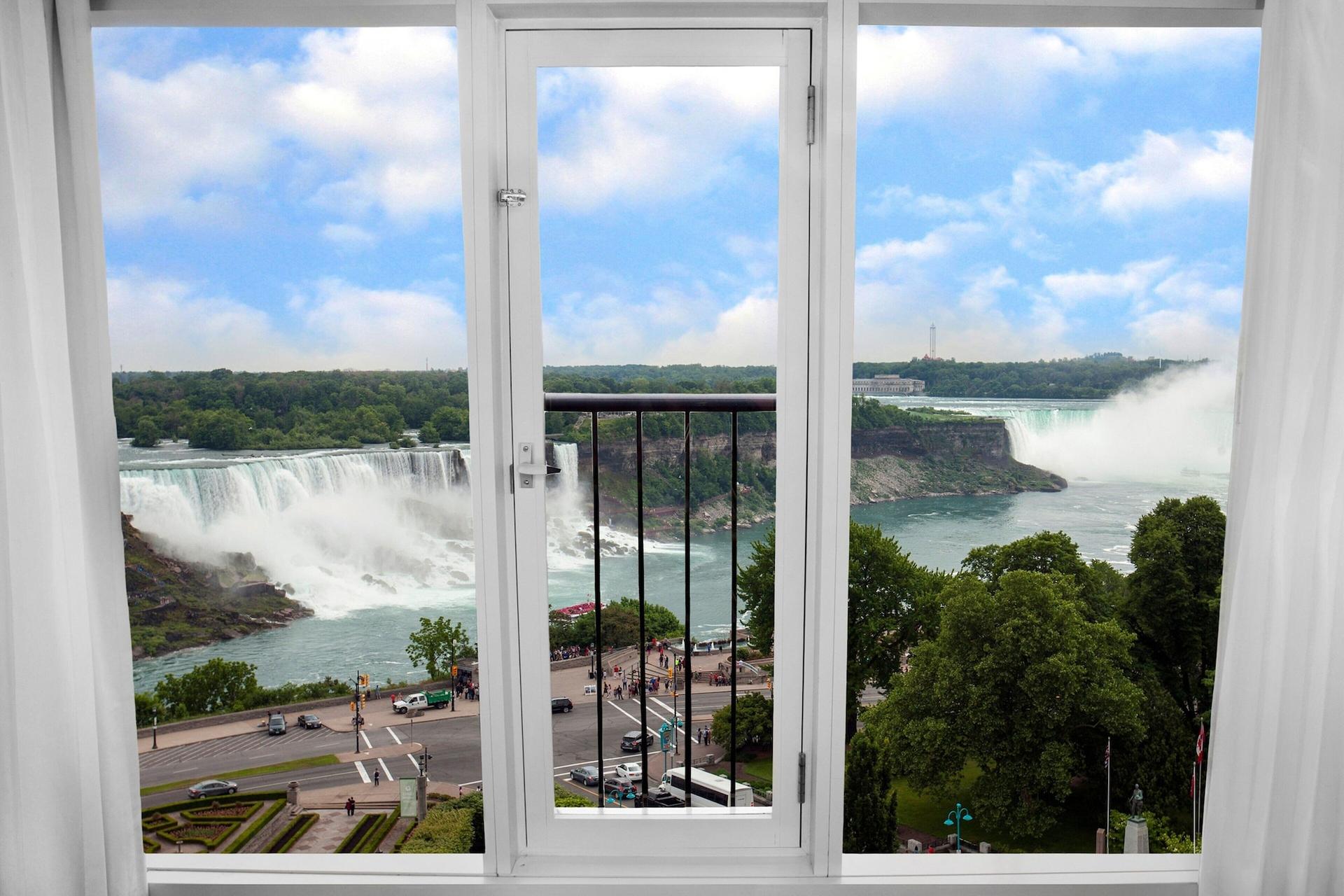Sheraton Fallsview Hotel — 4