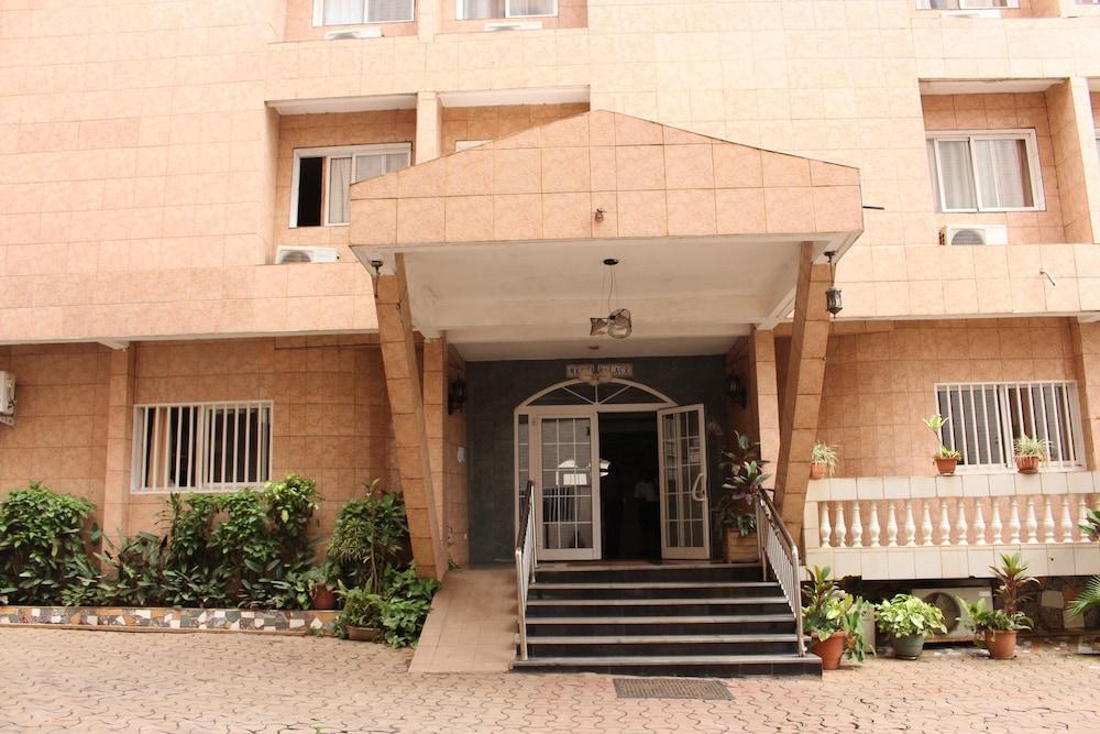Hotel Meumi Palace — 1