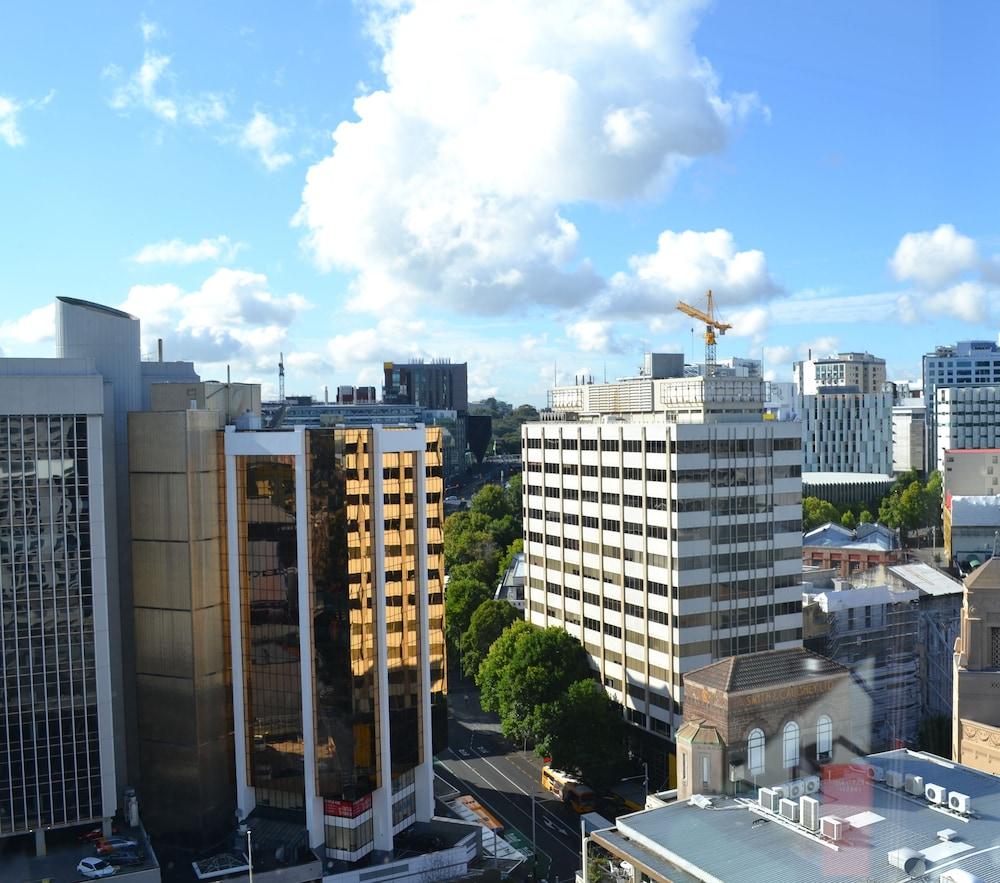 CROWNE PLAZA AUCKLAND — 1