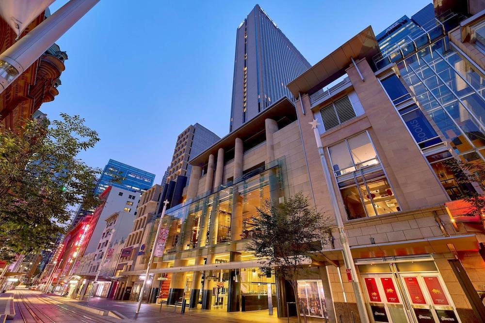 Hilton Sydney — 1