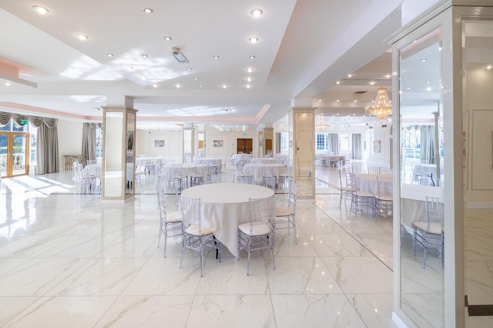 Park Hall Hotel and Spa Wolverhampton — 6