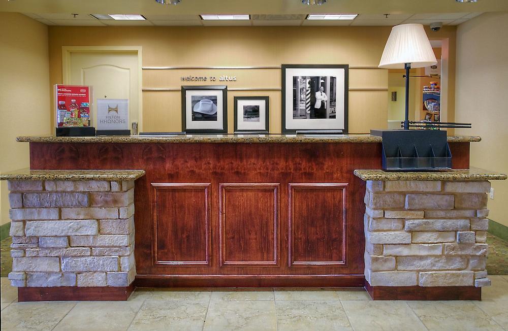 Hampton Inn & Suites Altus — 4