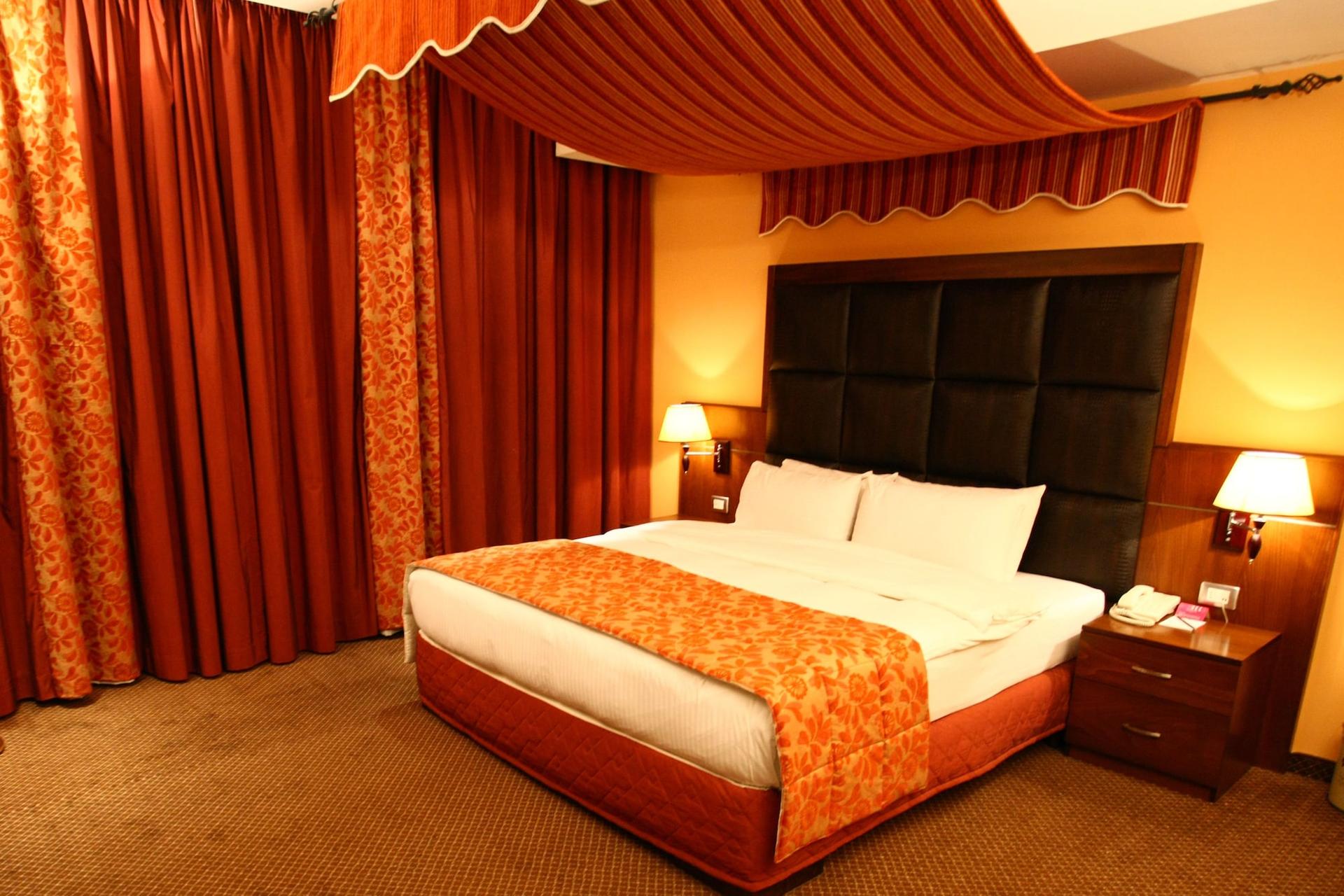 MARKAZIA SUITES — 8