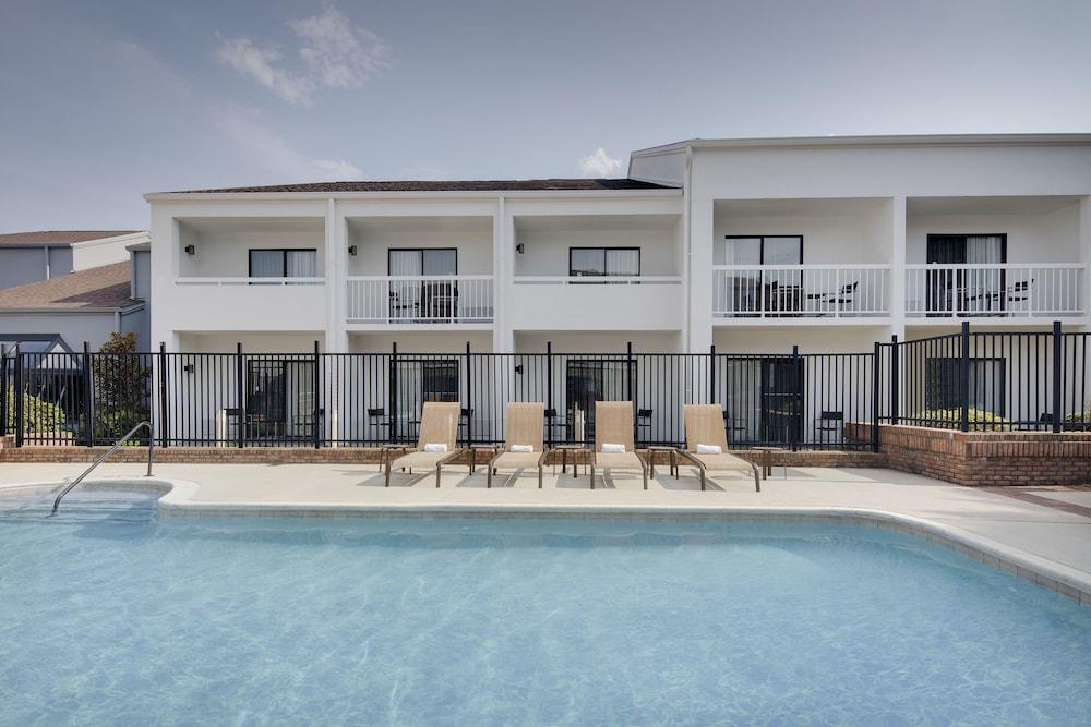 Courtyard Dallas Addison/Midway — 3