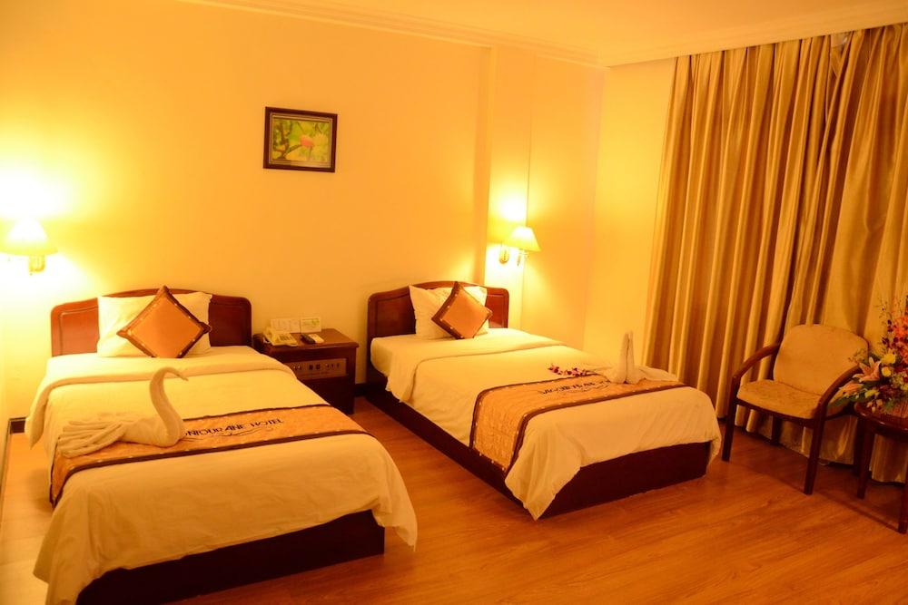 SAIGON TOURANE HOTEL — 8
