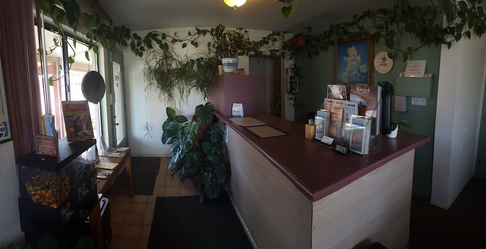 Knights Inn Cortez CO — 10