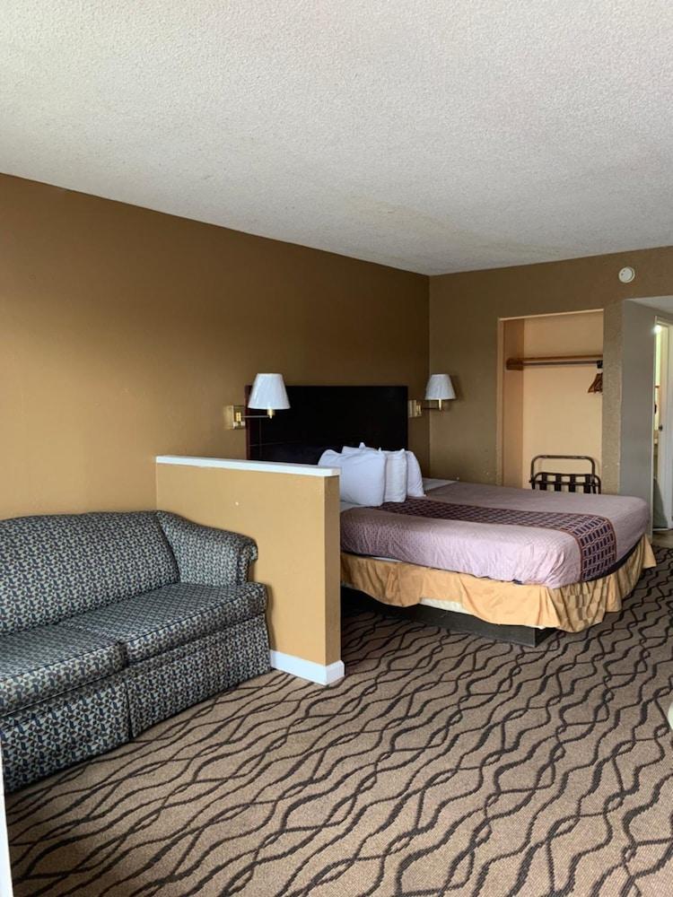 Budgetel Inn and Suites Fort Gordon Augusta — 3