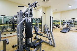 Al Bustan Tower Hotel Suites — 1