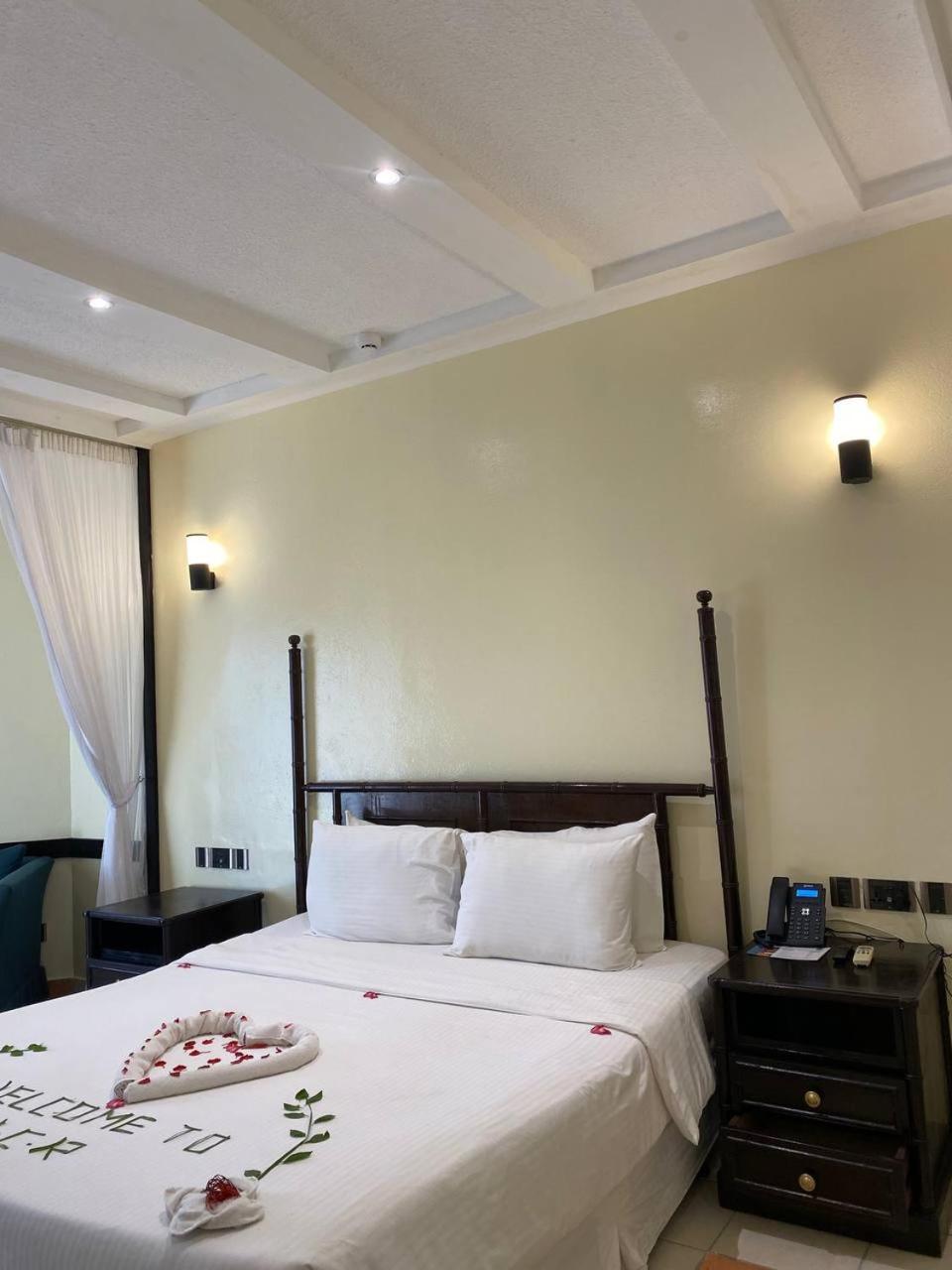 Mombasa Continental Resort 1024928 — 7