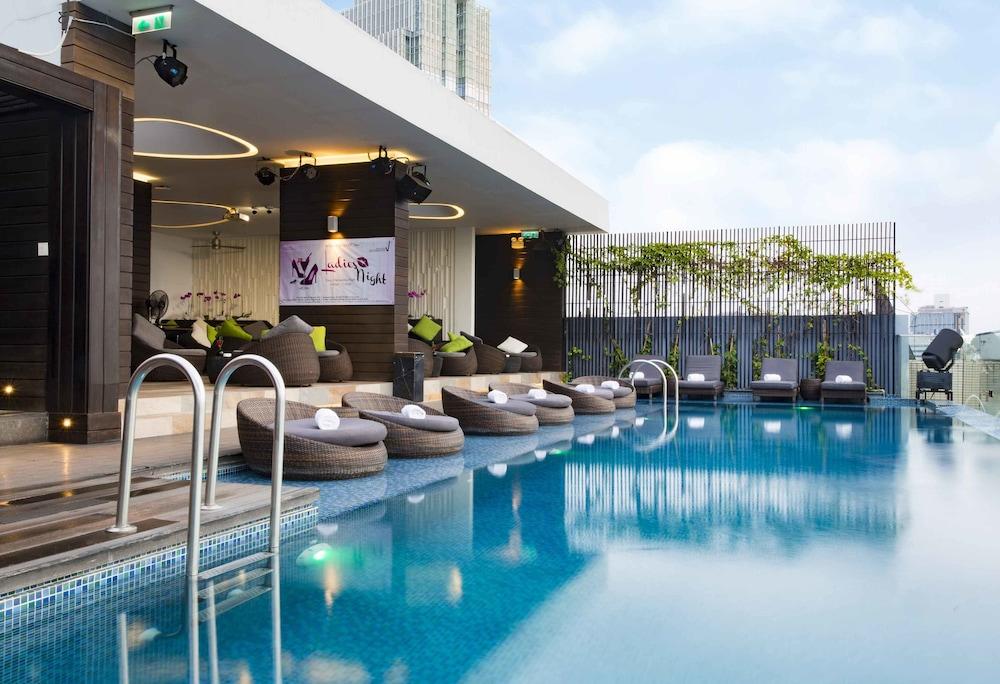 LIBERTY CENTRAL SAIGON RIVERSIDE HOTEL — 5