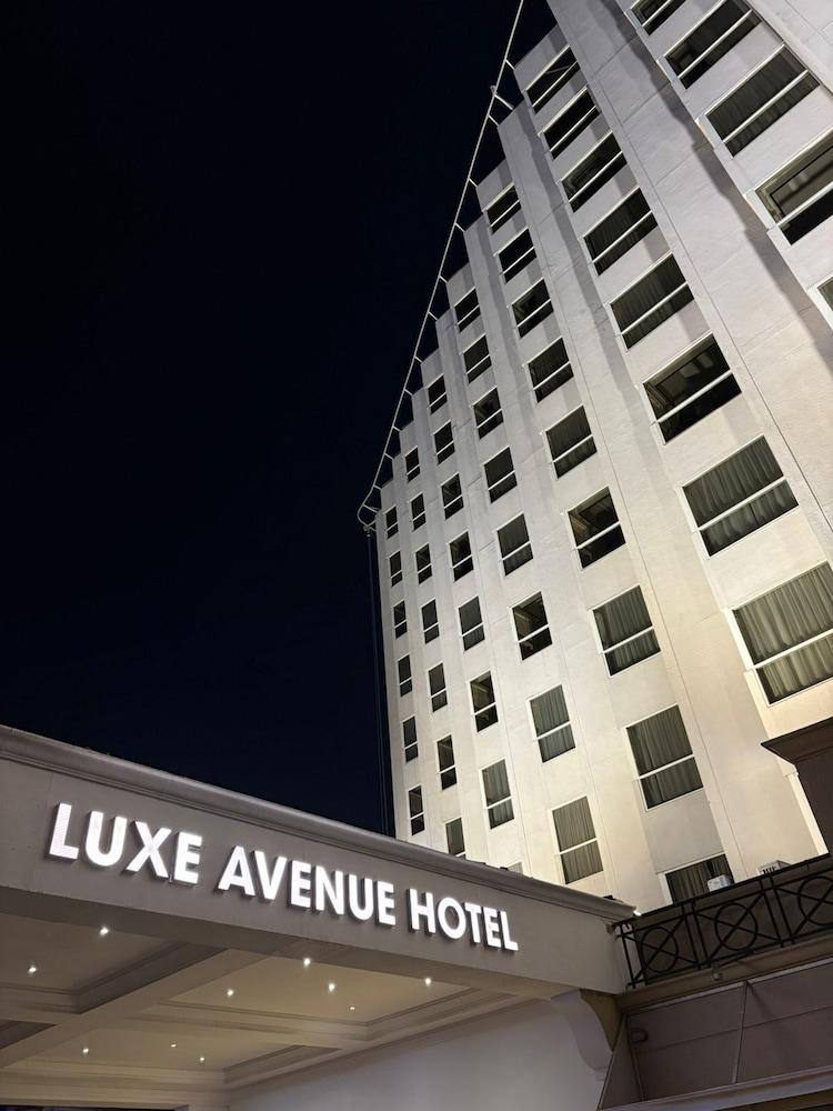 Luxe Avenue Hotel — 1
