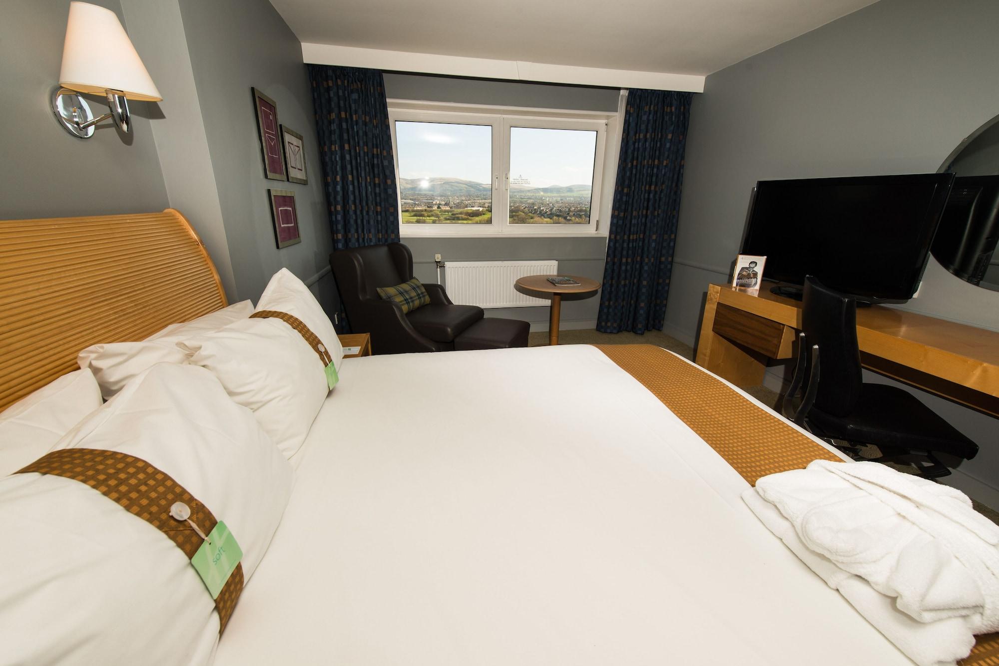 HOLIDAY INN EDINBURGH — 9