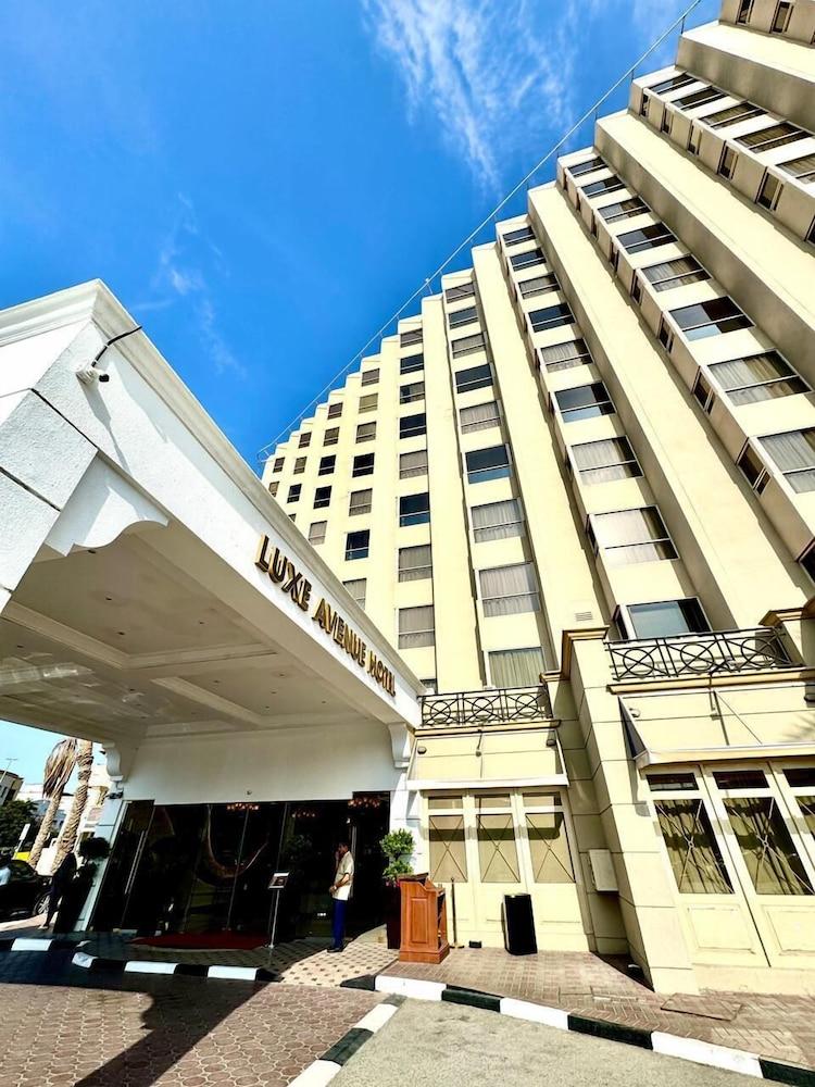 Luxe Avenue Hotel — 3