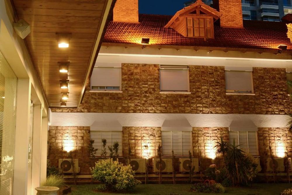Ajax Punta Del Este — 1