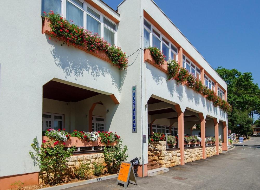 RESORT CENTINERA 92252 — 4