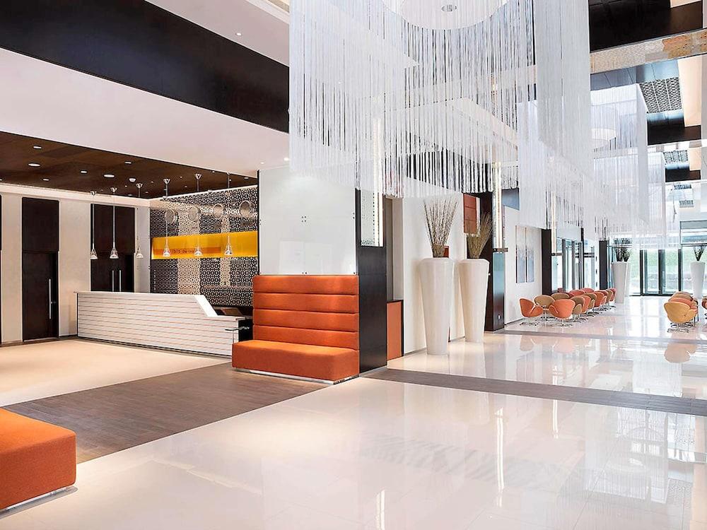 Ibis One Central — 7