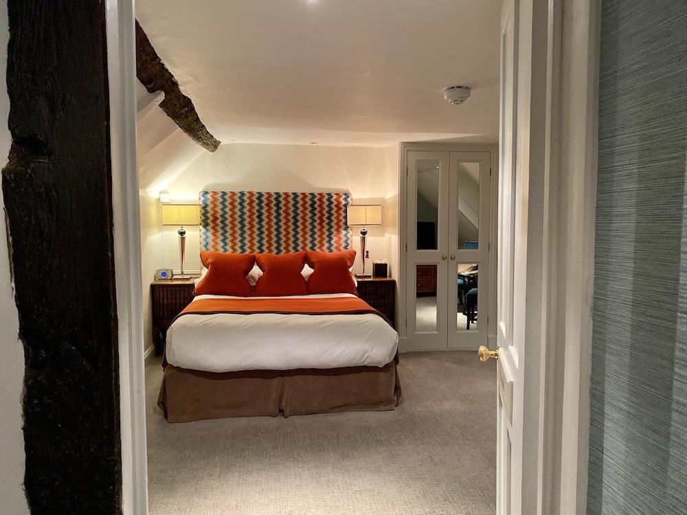 Langshott Manor — 8