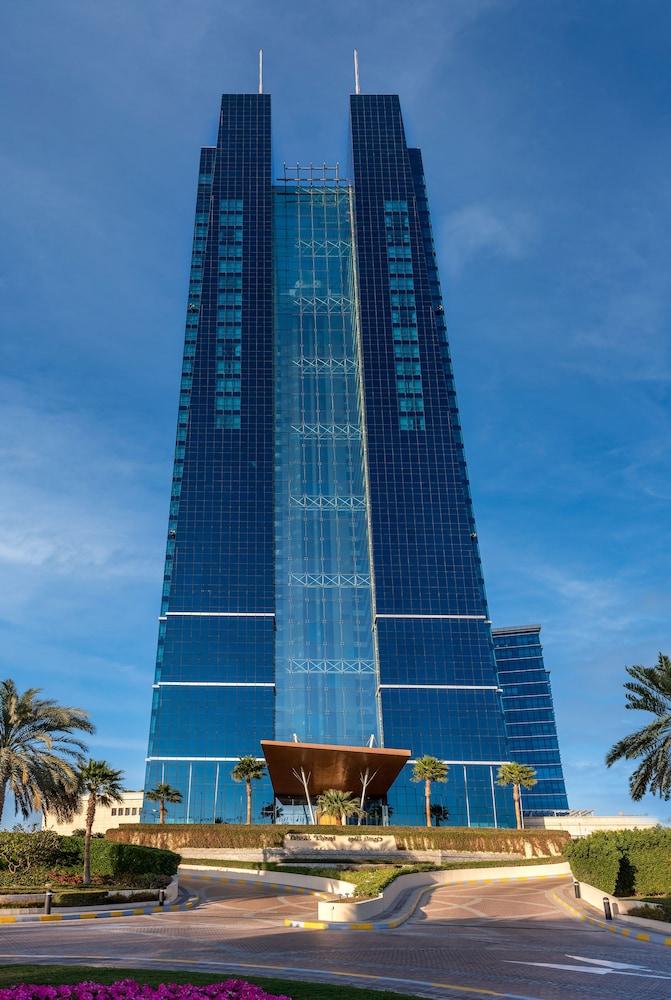 Dusit Thani Abu Dhabi — 1