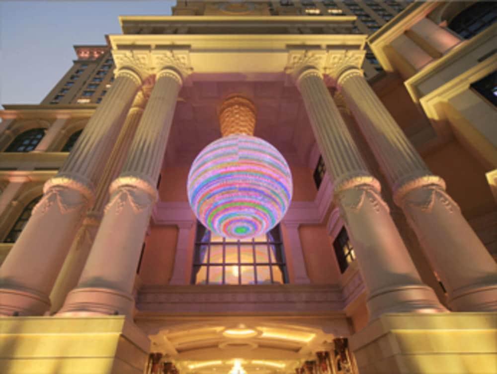 Sofitel Macau at Ponte 16 — 9