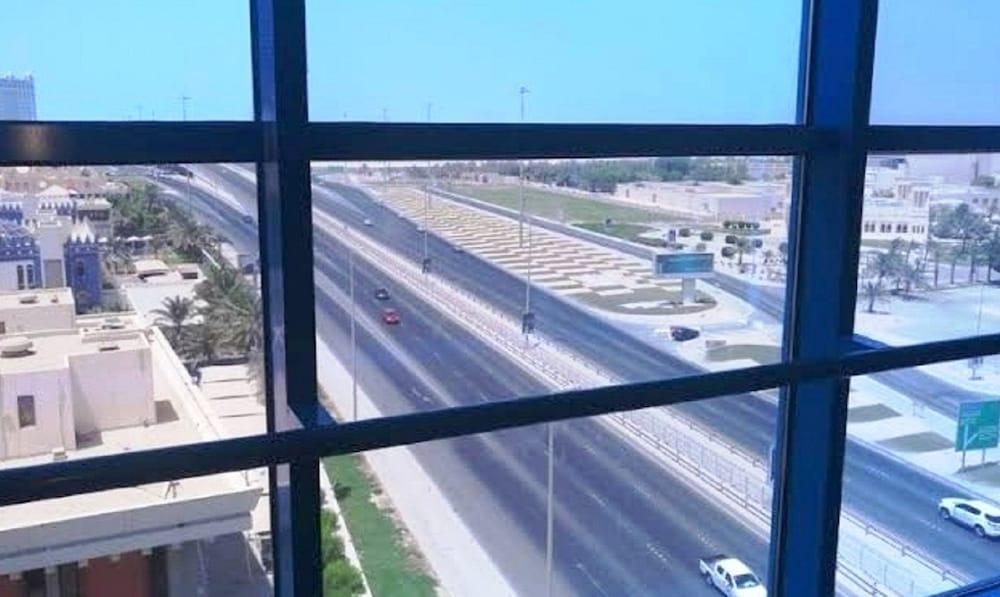 Phoenicia Tower Hotel — 6