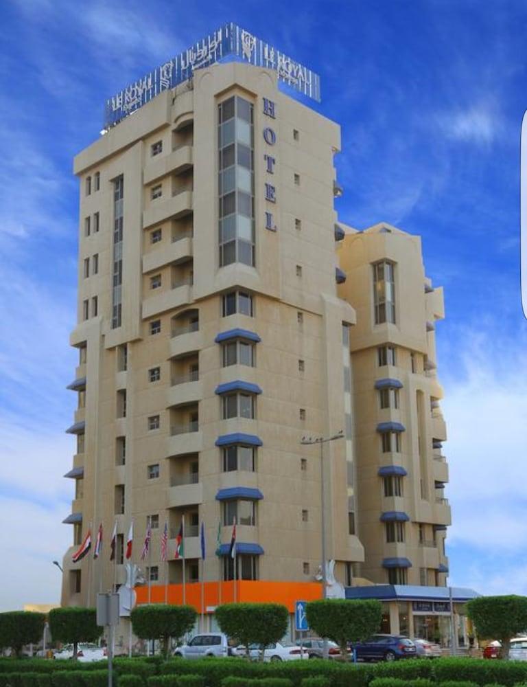 LE ROYAL Express Sharq Hotel — 2
