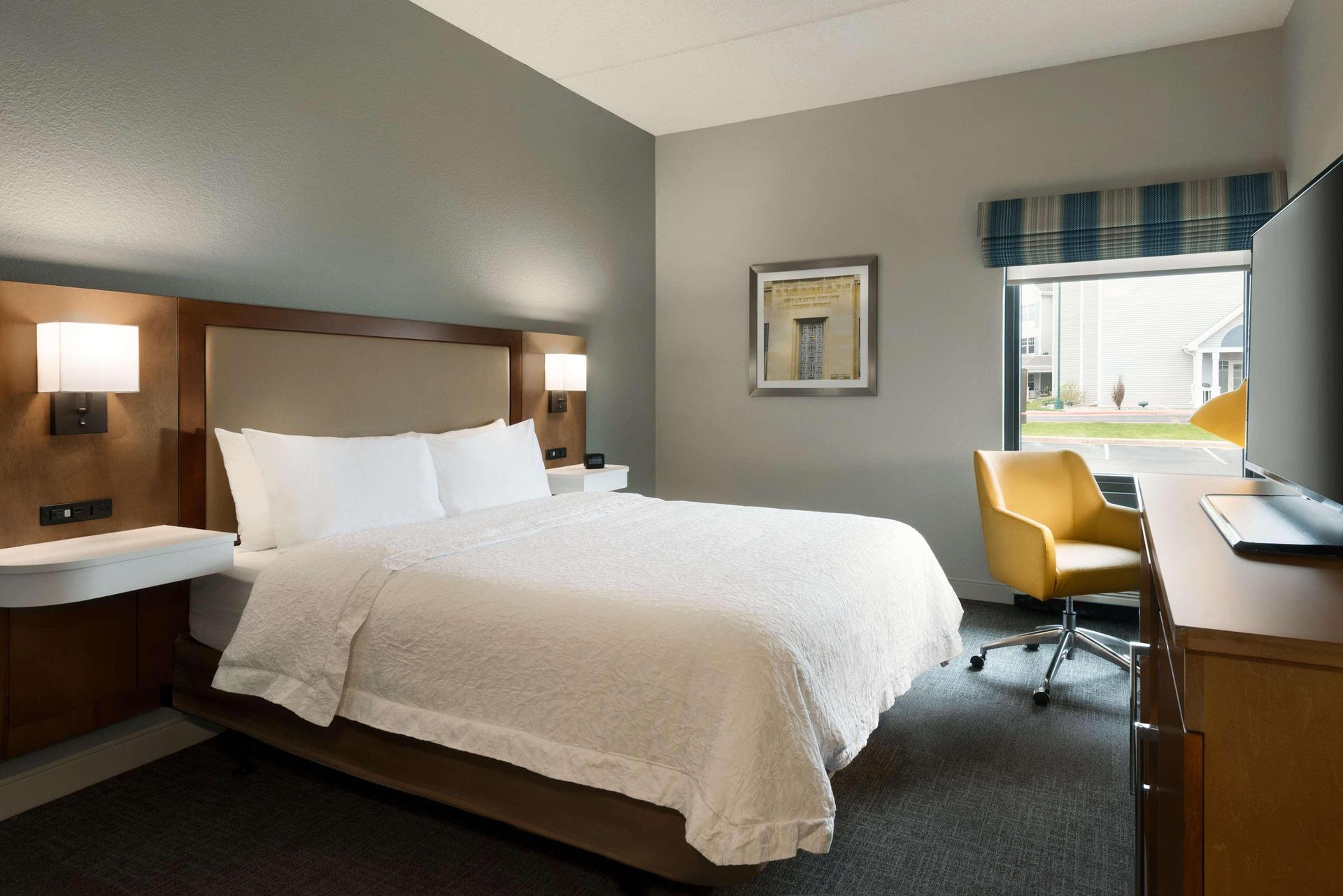 Hampton Inn Appleton-Fox River Mall Area — 6