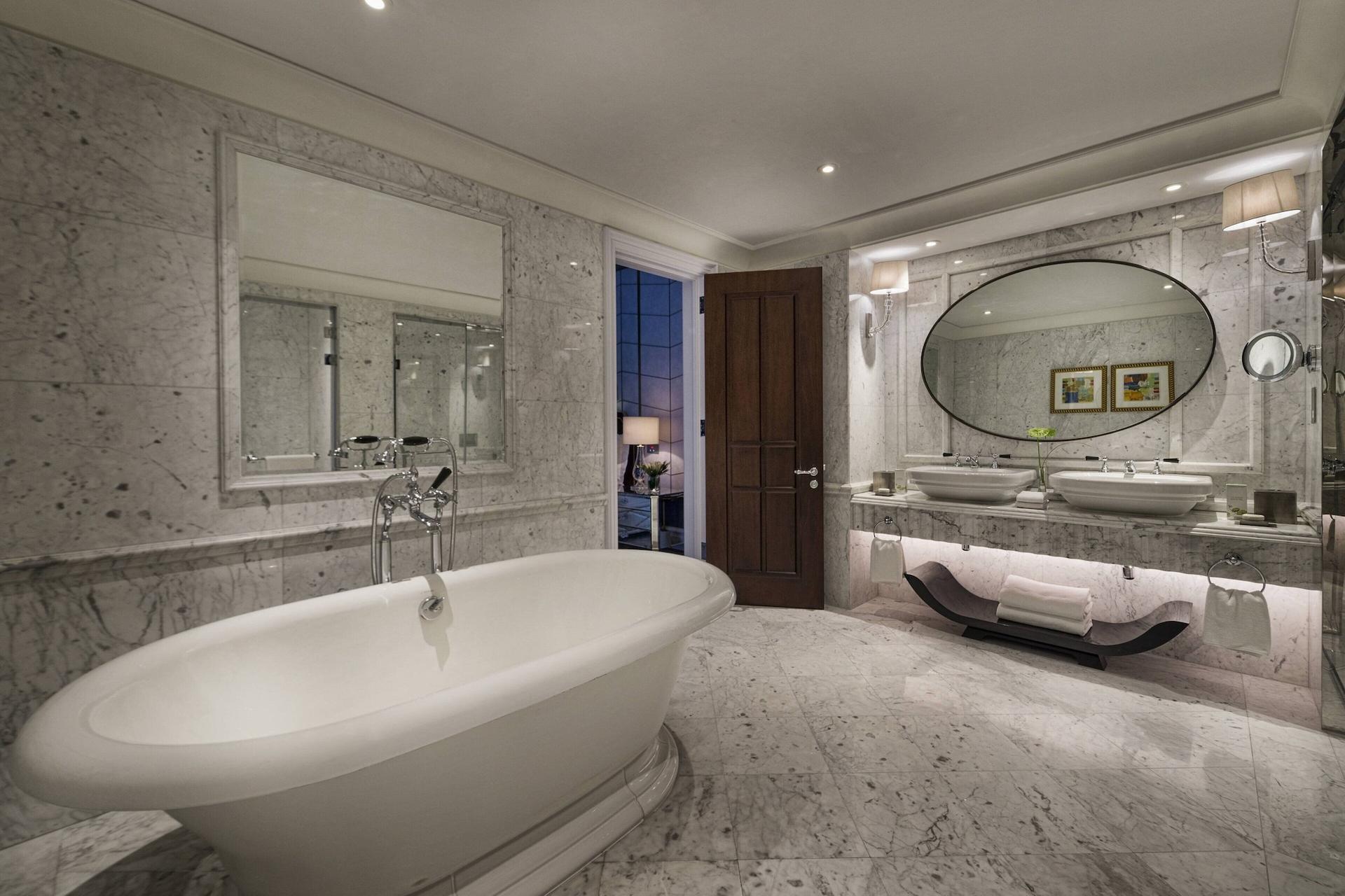 THE RITZ-CARLTON DOHA — 1