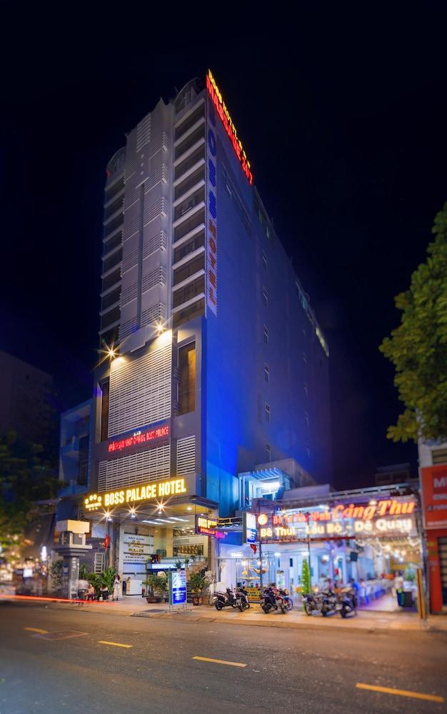 Boss Hotel — 1