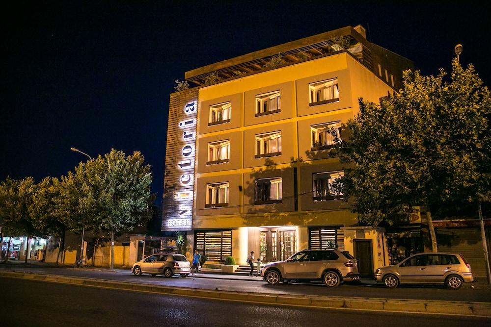 Hotel Victoria 998305 — 1