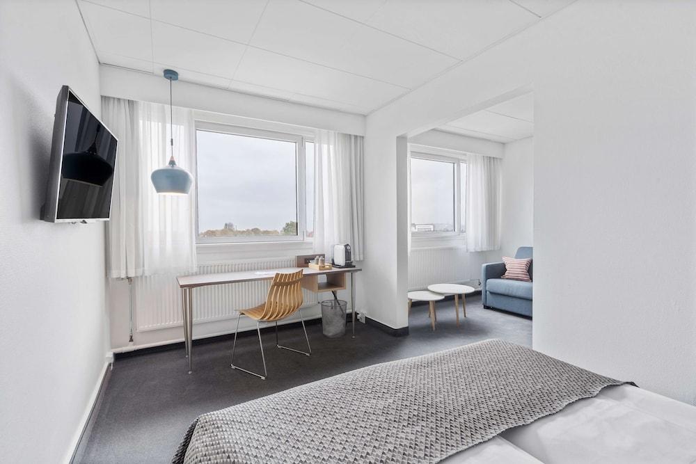 Best Western Plus Airport Hotel Copenhagen — 1