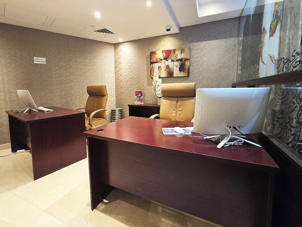 Copthorne Hotel Dubai — 10