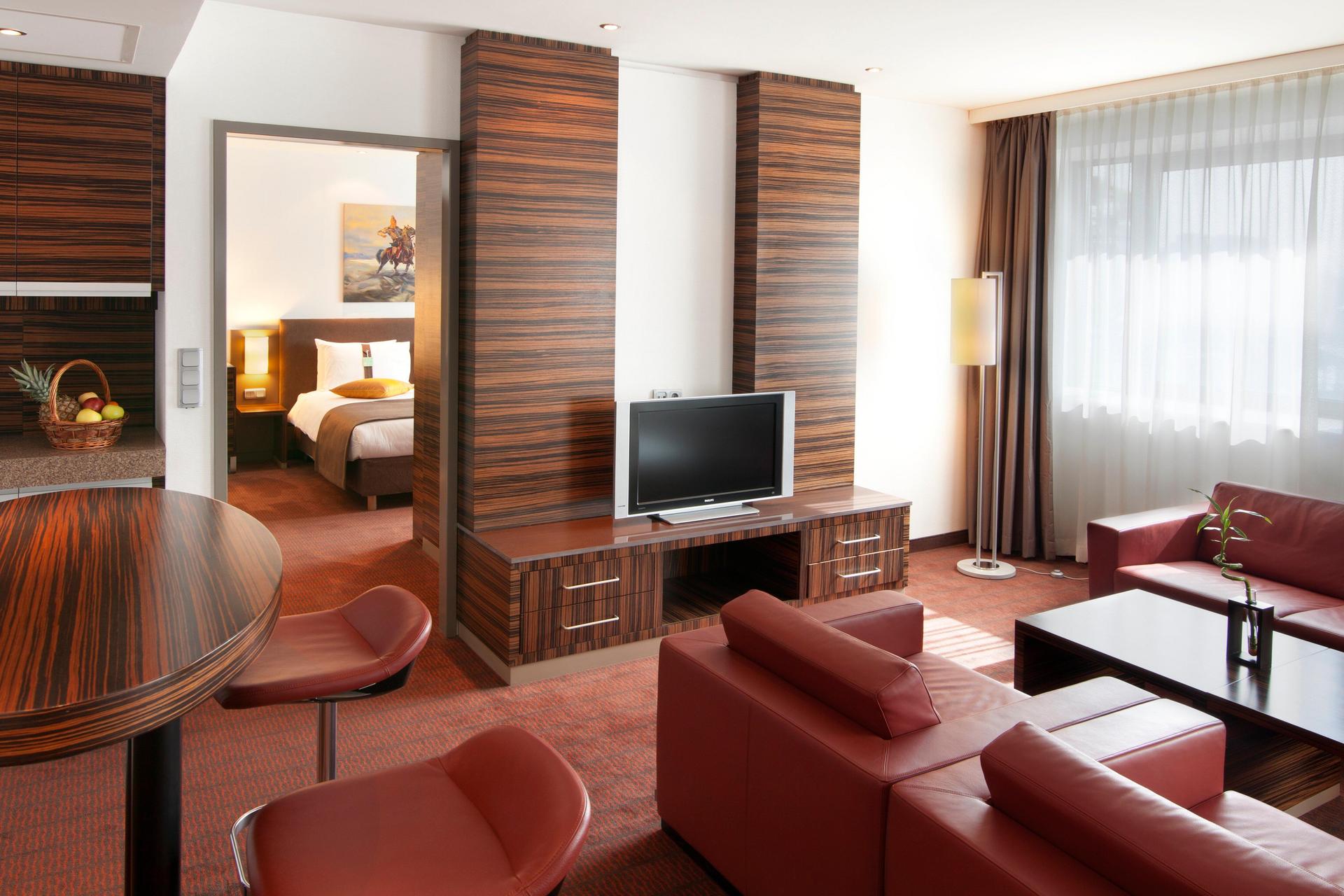 Holiday Inn Almaty — 1