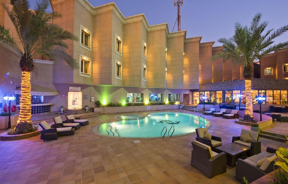 Holiday Inn Al Khobar — 1