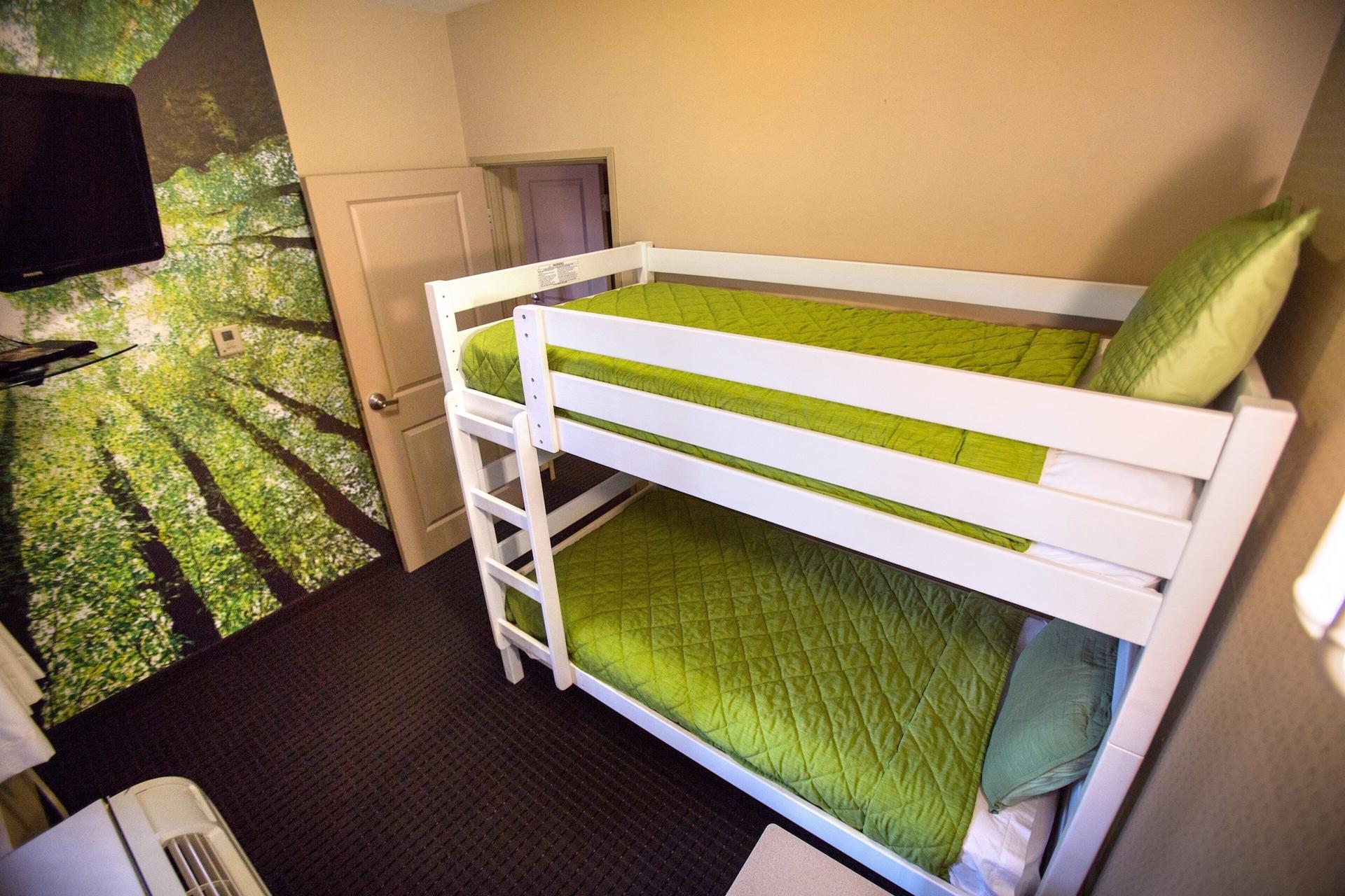 HOLIDAY INN HOTEL AND SUITES ST. PAUL NE - LAKE ELMO — 1