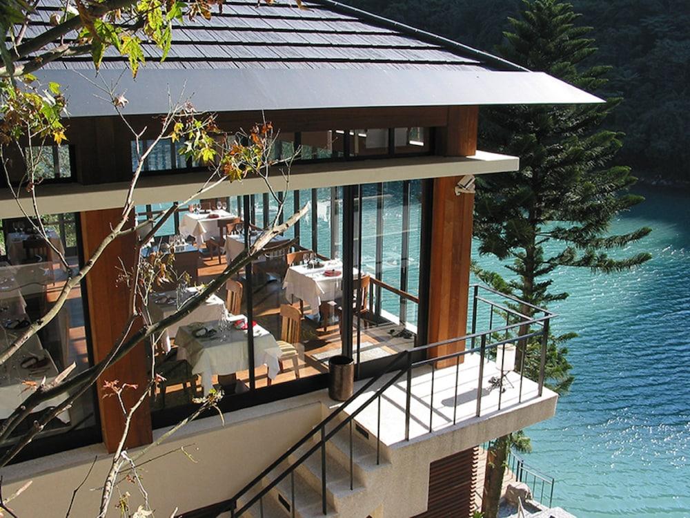 VOLANDO URAI SPRING SPA AND RESORT 885145 — 1