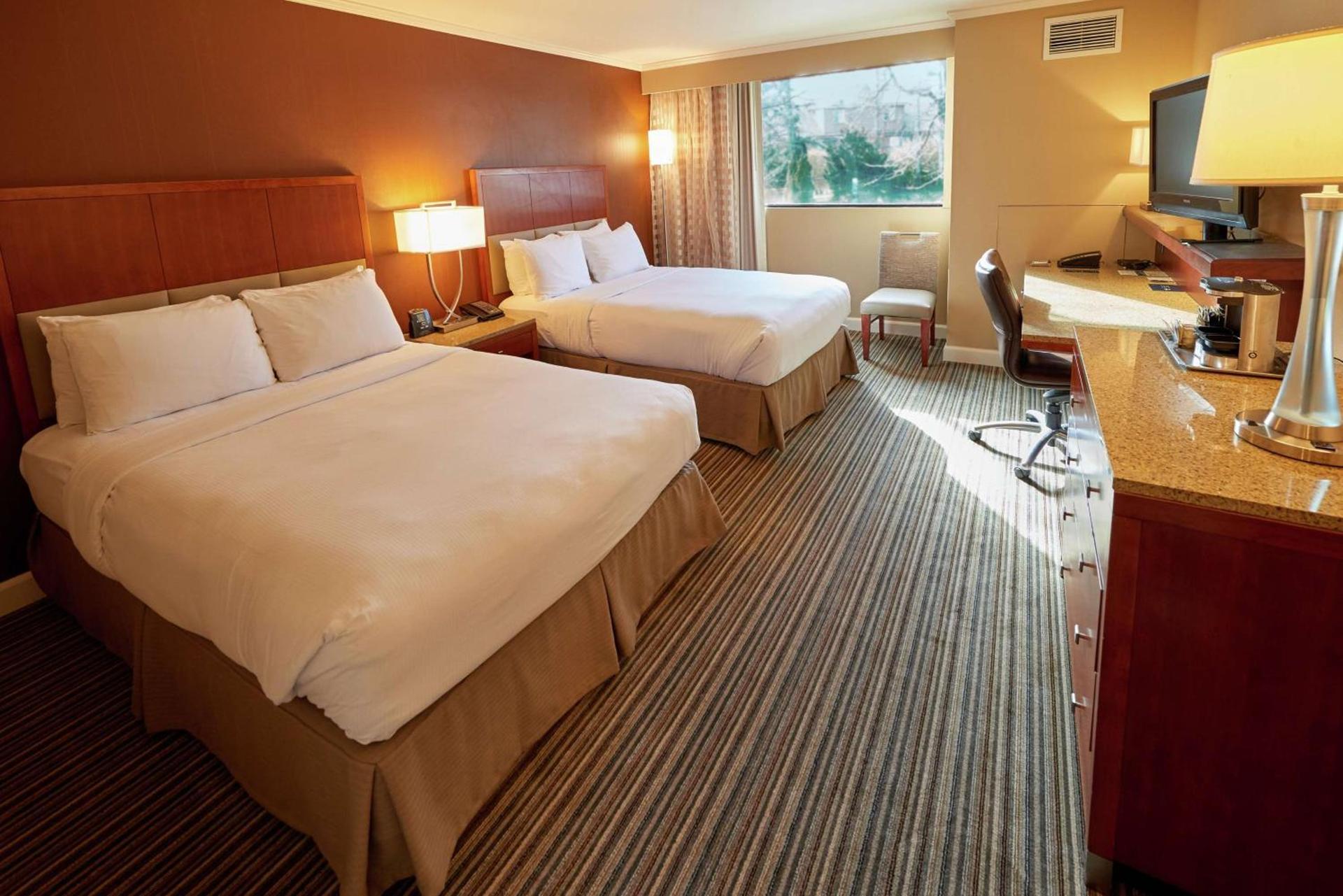 DoubleTree by Hilton Akron Fairlawn — 9