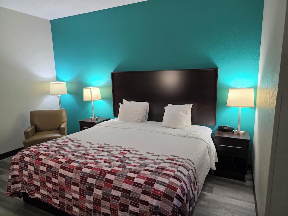 Sonesta Essential Ames — 6