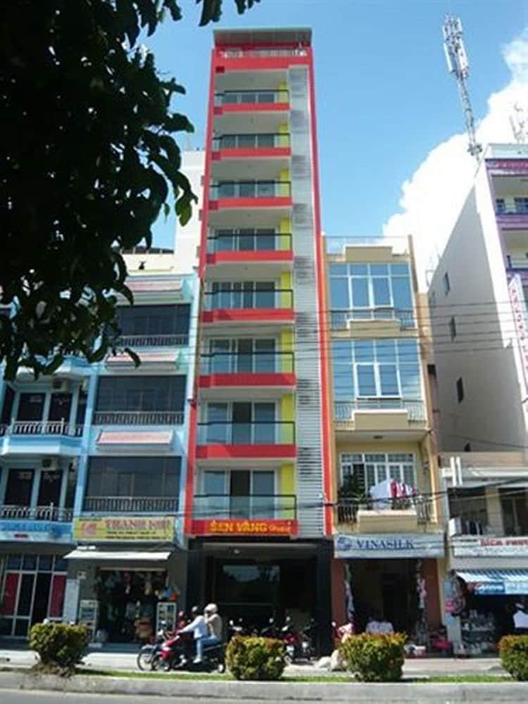 Golden Lotus Hotel — 1