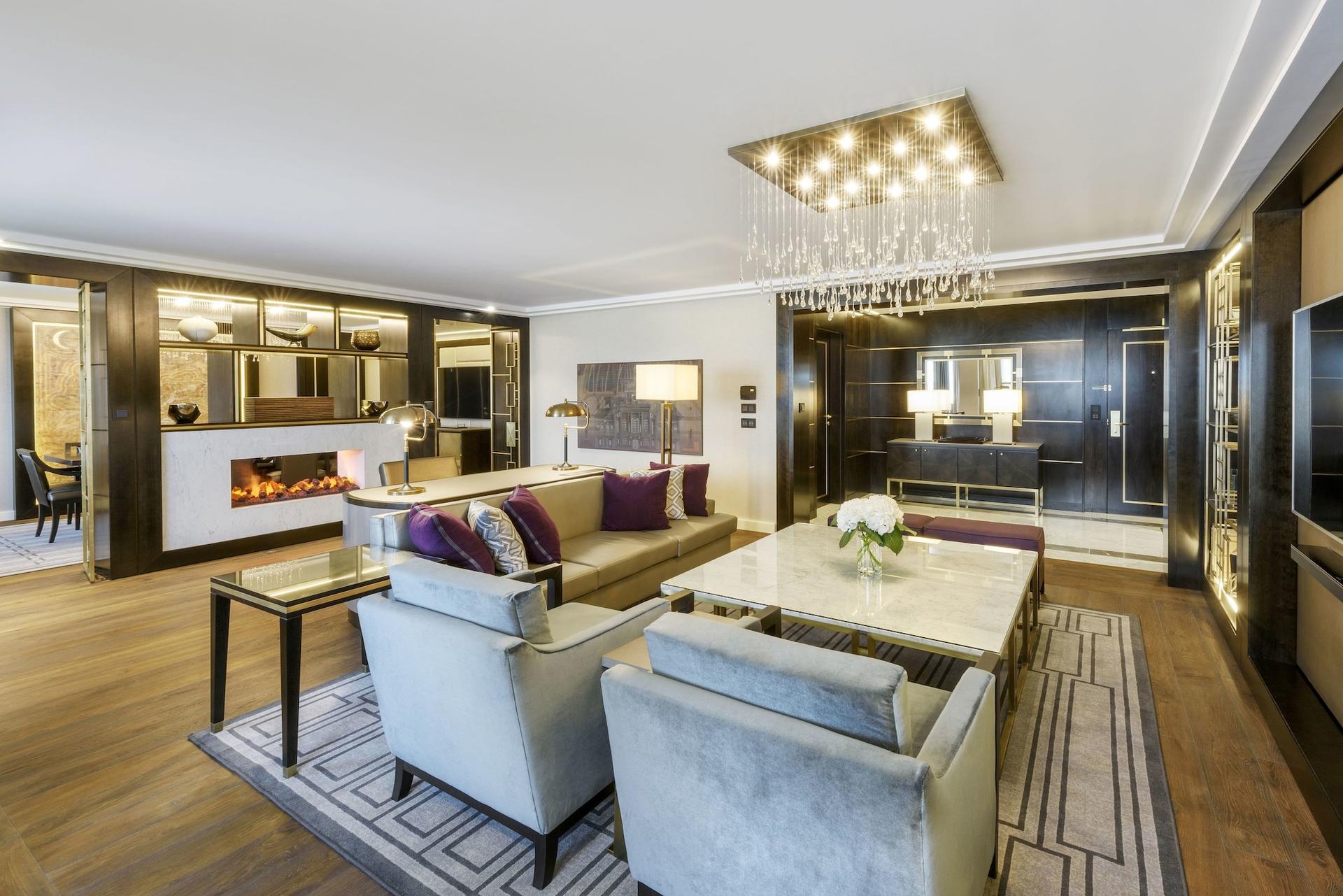 HILTON BUDAPEST — 1