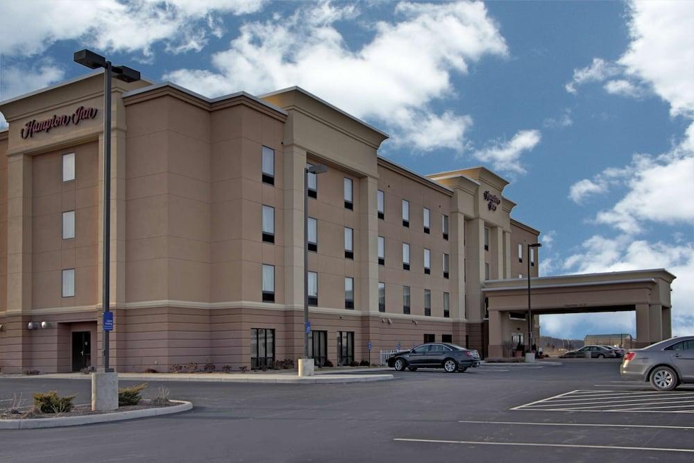 Hampton Inn Defiance — 1