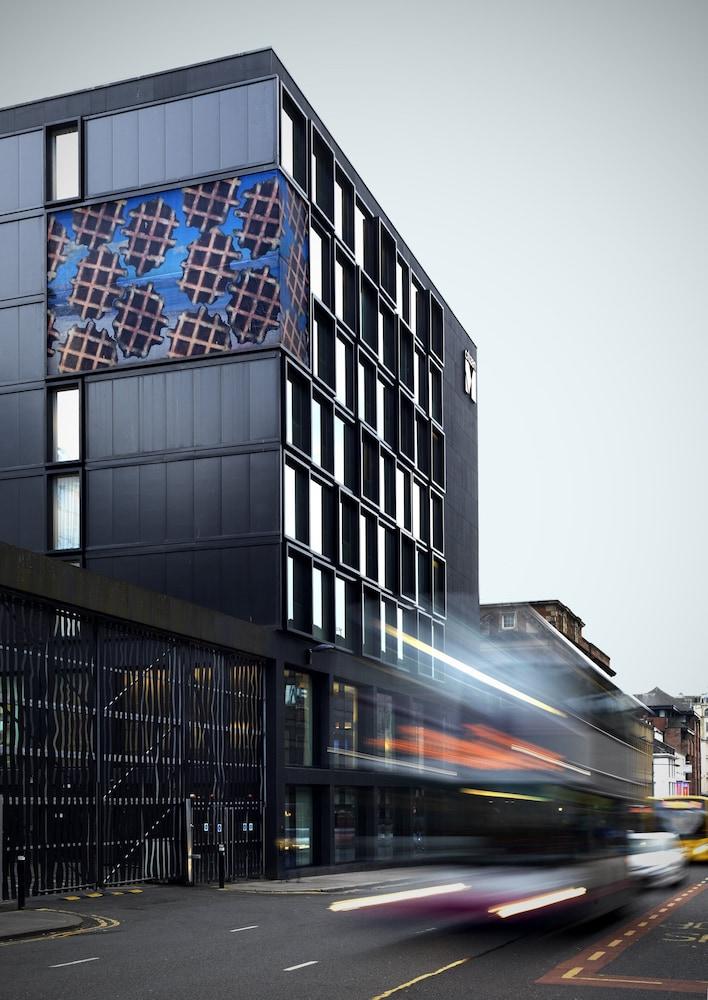 citizenM Hotel Glasgow — 1