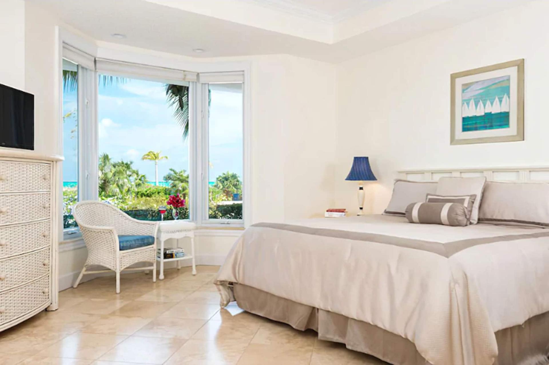 Grandview on Grace Bay — 3