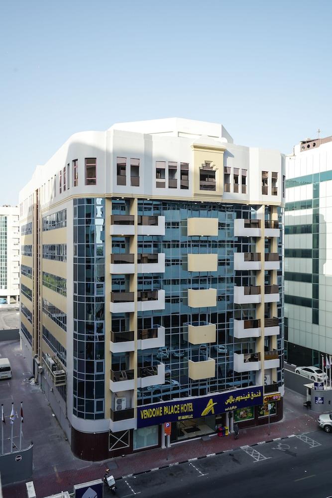 Best Western Premier M Four Hotel — 4