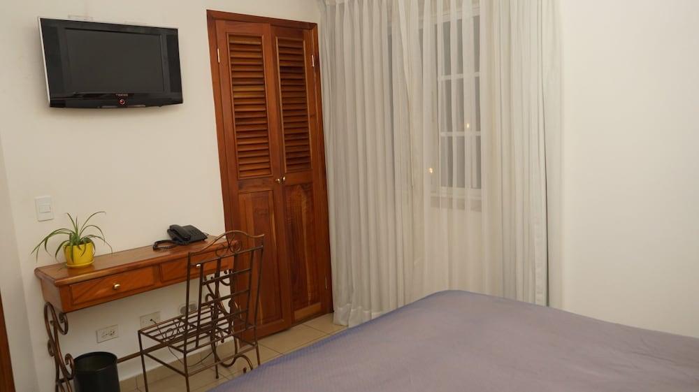 Hotel Casa del Arbol 1174048 — 4