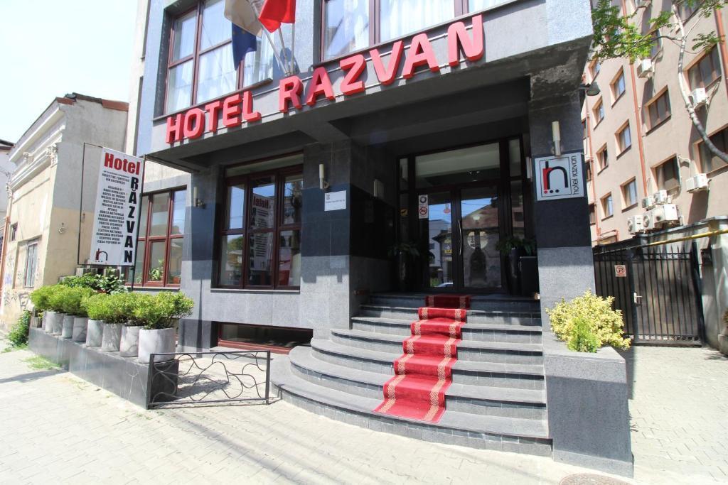 RAZVAN HOTEL — 2