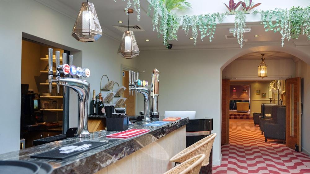 Waterton Park Hotel — 7