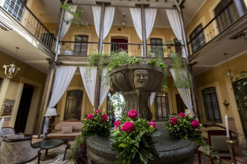MANSION ALCAZAR — 1