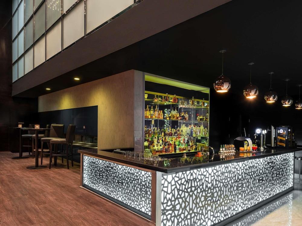 Sofitel Abu Dhabi Corniche — 9